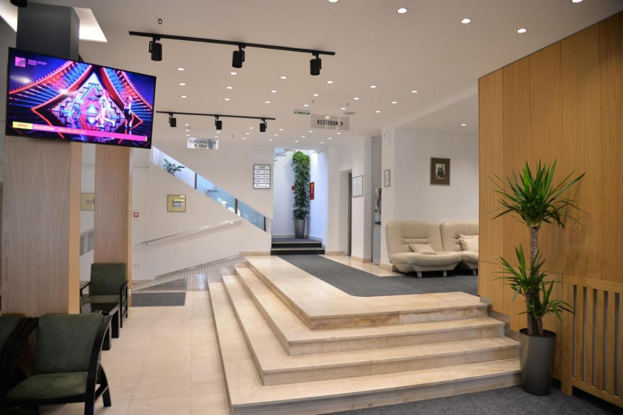 Hotel Pozega Ngoại thất bức ảnh