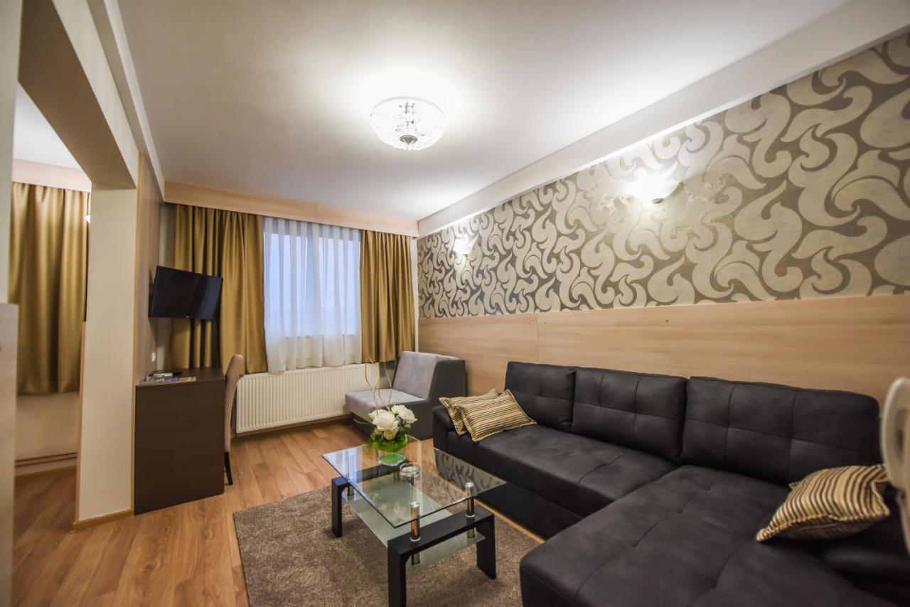 Hotel Pozega Ngoại thất bức ảnh