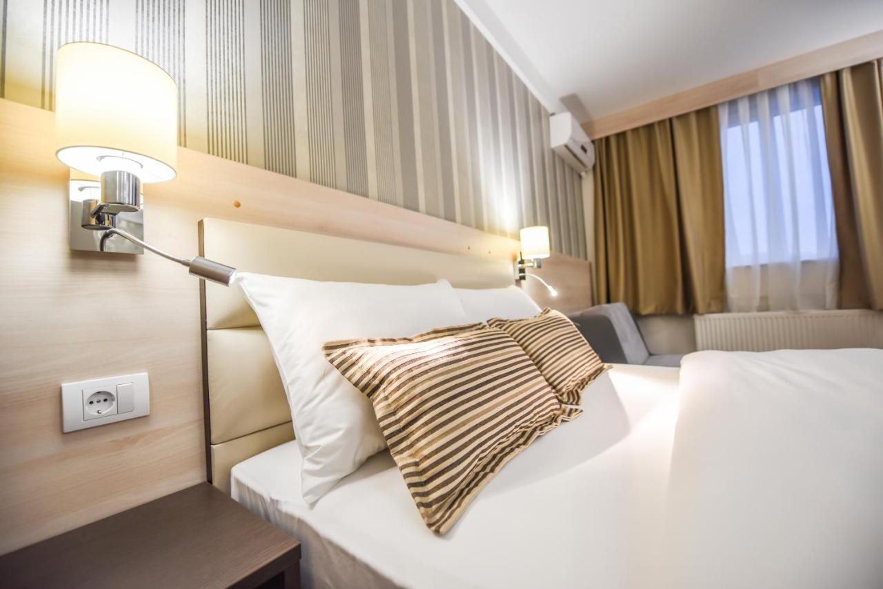 Hotel Pozega Ngoại thất bức ảnh