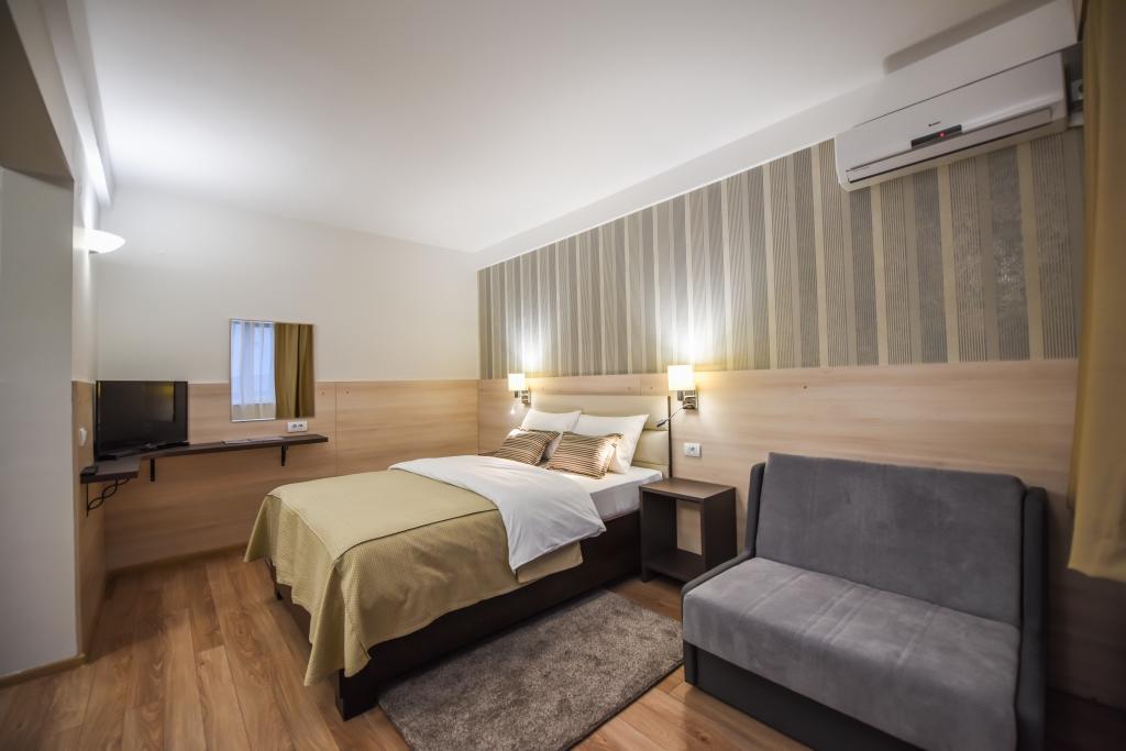 Hotel Pozega Ngoại thất bức ảnh