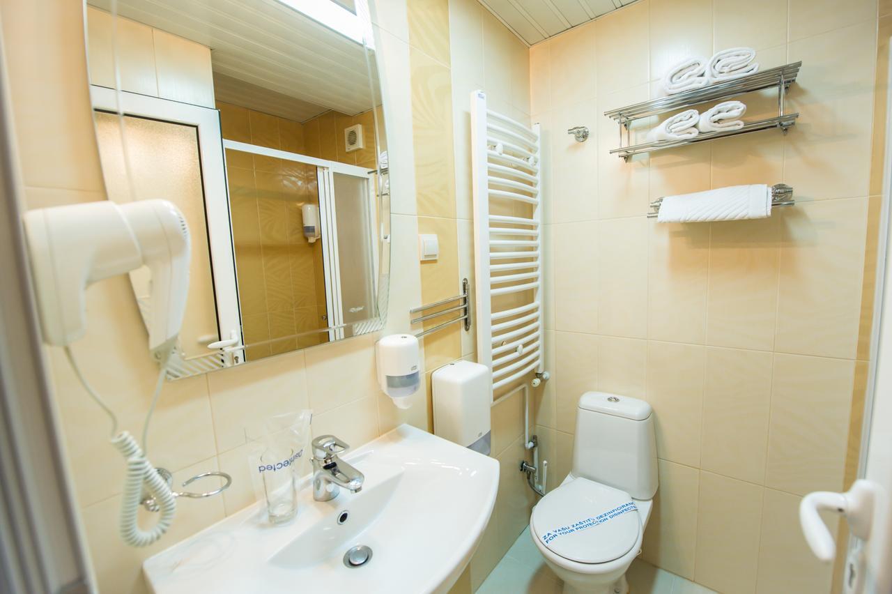 Hotel Pozega Ngoại thất bức ảnh